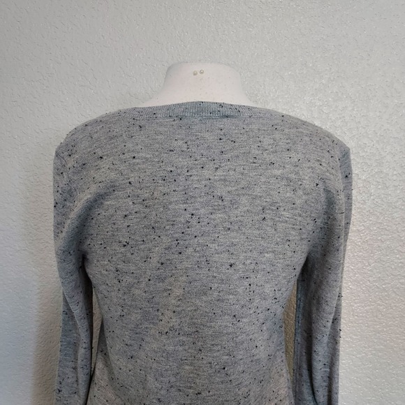 ⭐️5/$20 LOFT Gray Long Sleeve Knit Pullover Sweater Size M - Picture 8 of 10